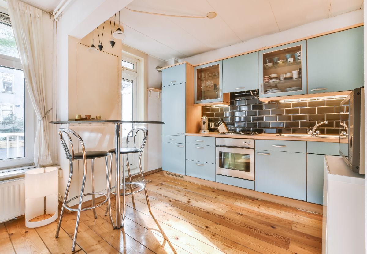 Mẫu decor nhà bếp nhà ống tối ưu công năng