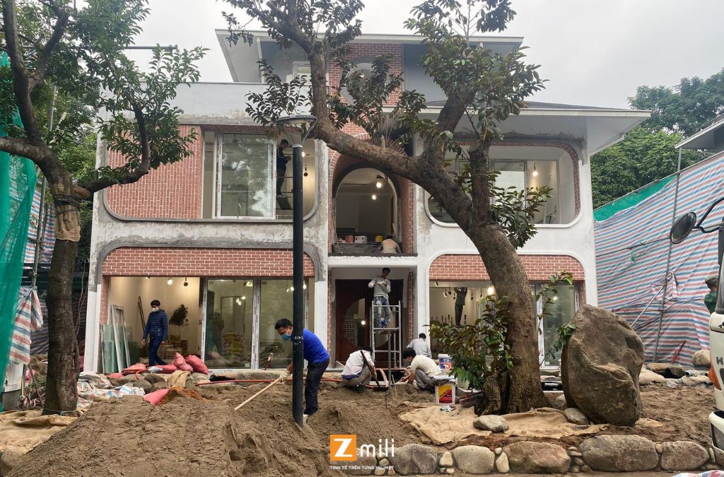 Giai đoạn thi công, Zmili có giám sát túc trực 24/7 đảm bảo mọi chi tiết đều giống bản vẽ 