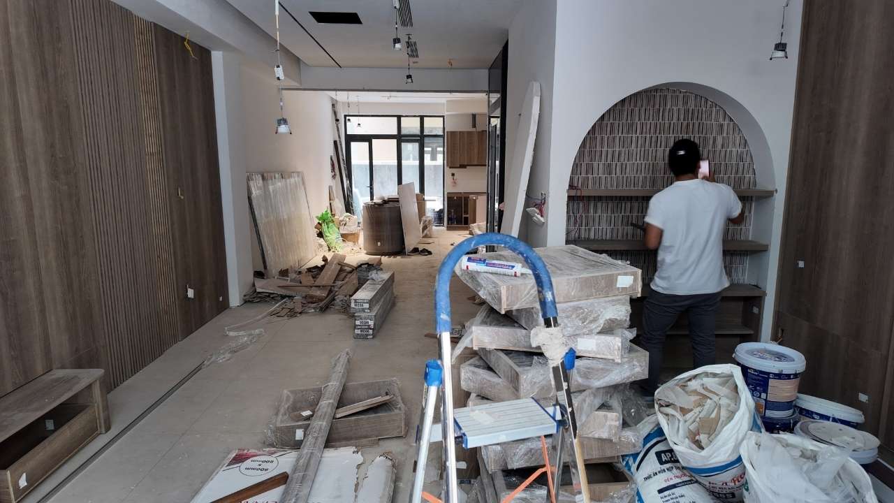 Các hạng mục điện và chống thấm là những hạng mục quan trọng khi cải tạo